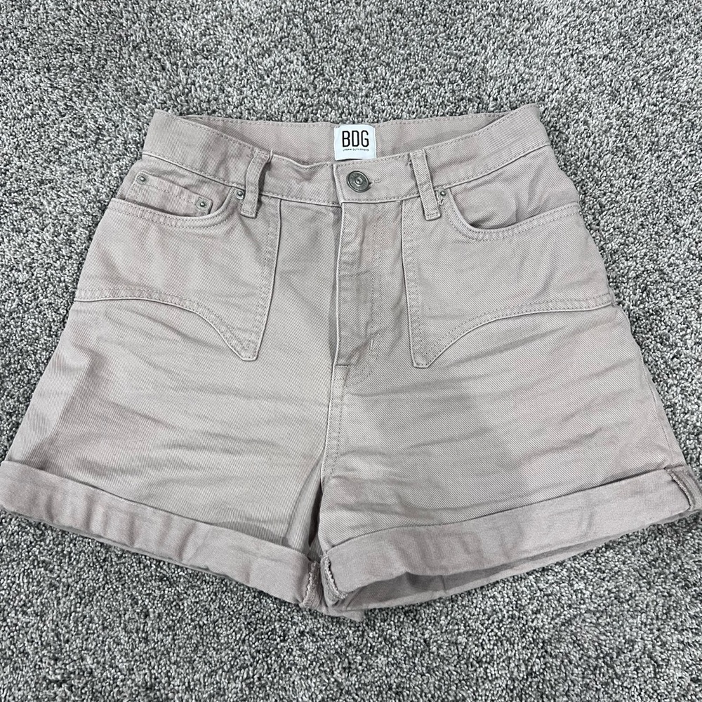 BDG Urban Outfitters Beige High Rise Denim Shorts Zip Fly Women’s Size US 26